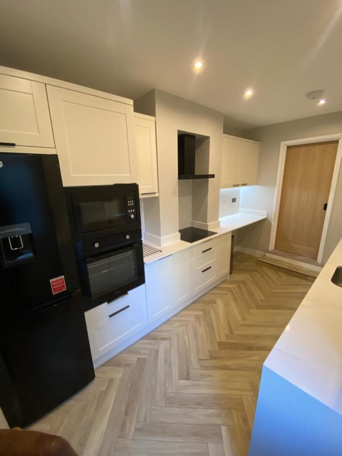 Luxury 2 Bed 1 Bath In By Graceful Appartamento Londra